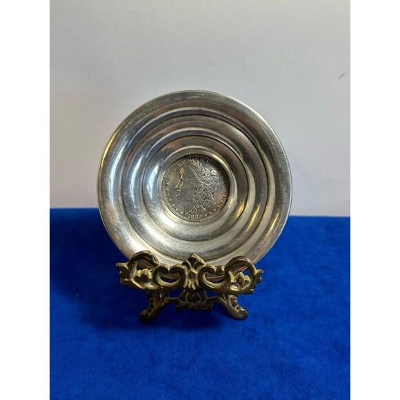 RARE Sterling Silver Ridged Trinket dish with an 1882 Morgan Silver Dollar Base - Picture 1 of 10